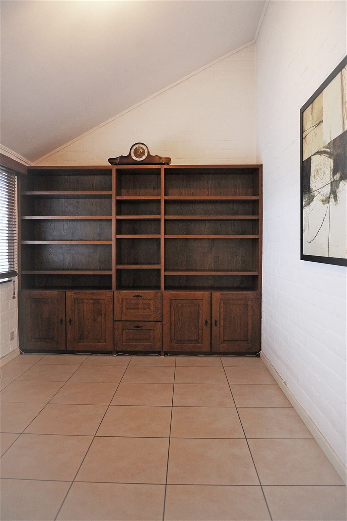 Op te frissen villa op toplocatie foto 3