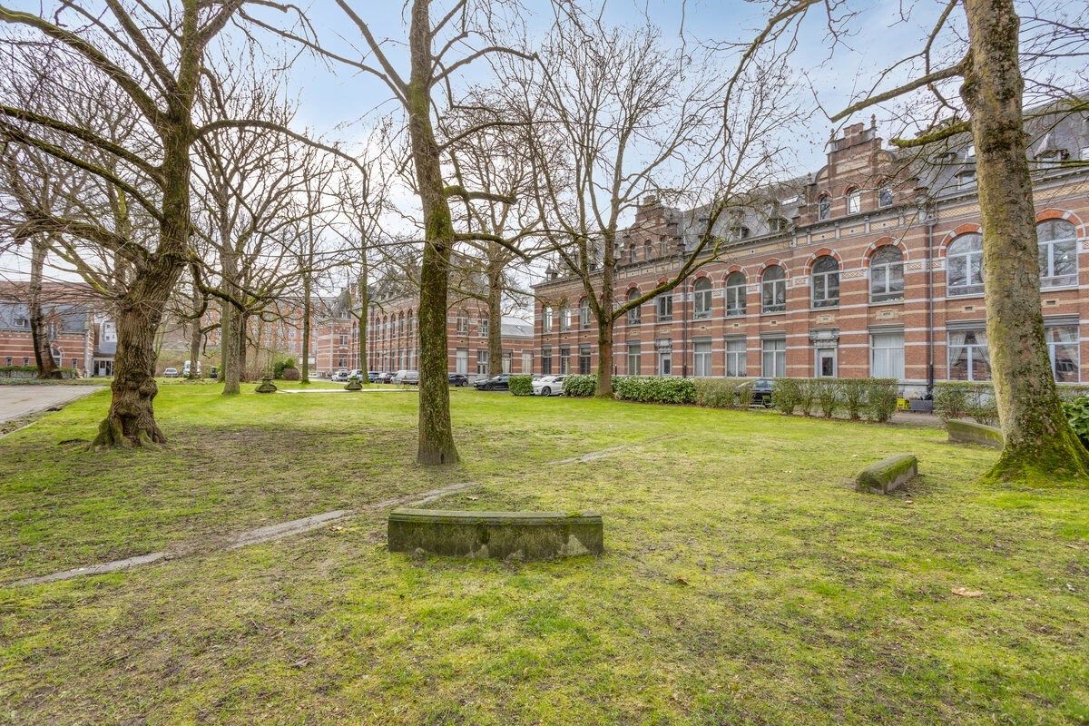 Prachtige woning op unieke locatie in oude Veeartsenschool foto 13