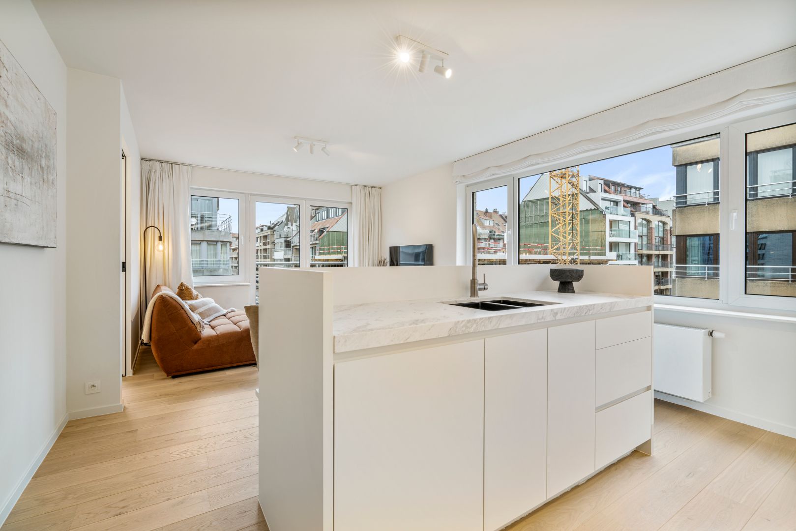 Instapklaar hoekappartement in het centrum van Knokke foto 4