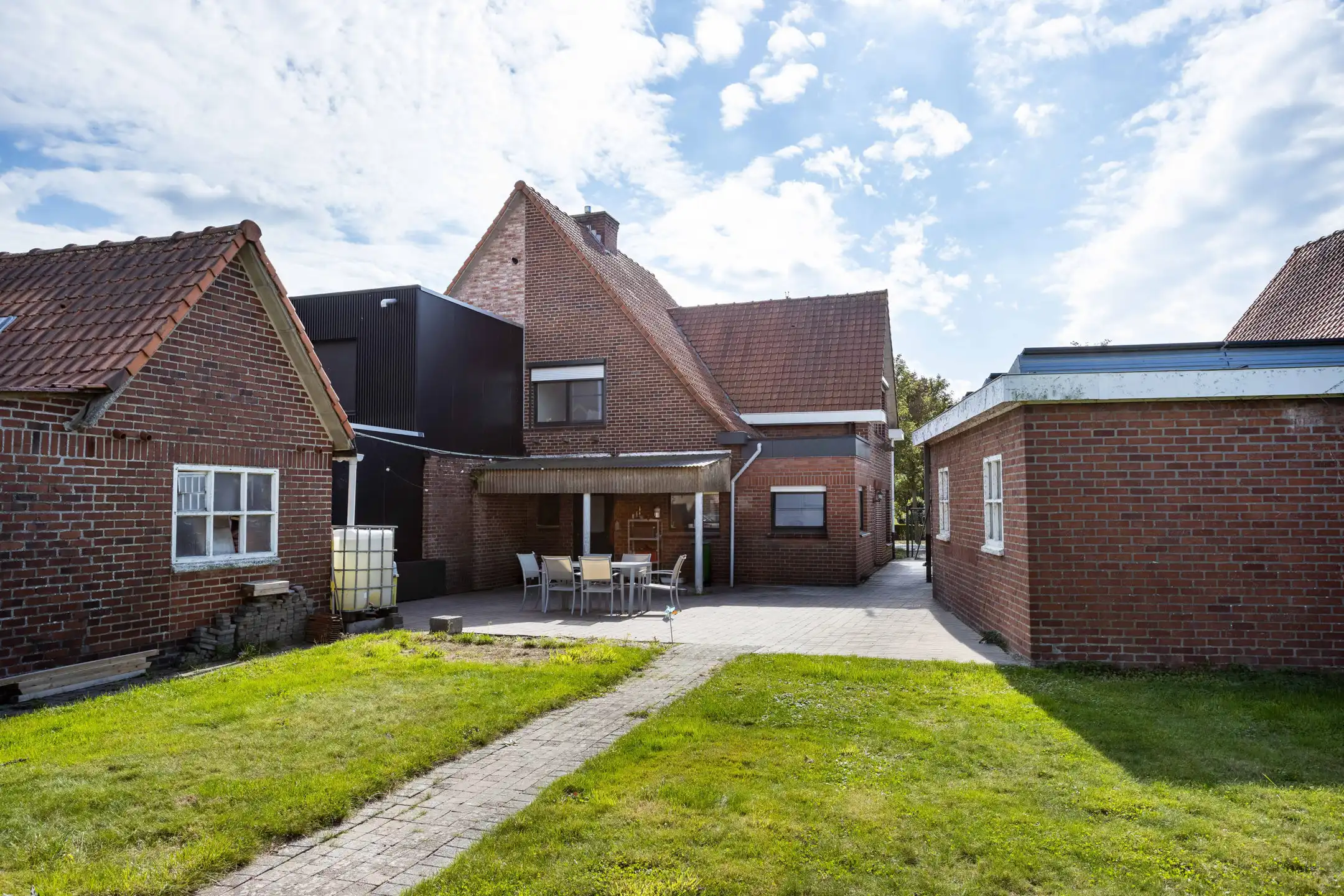 Halfopen woning met 3 slpks, garage en tuin te Oudenaarde foto 16