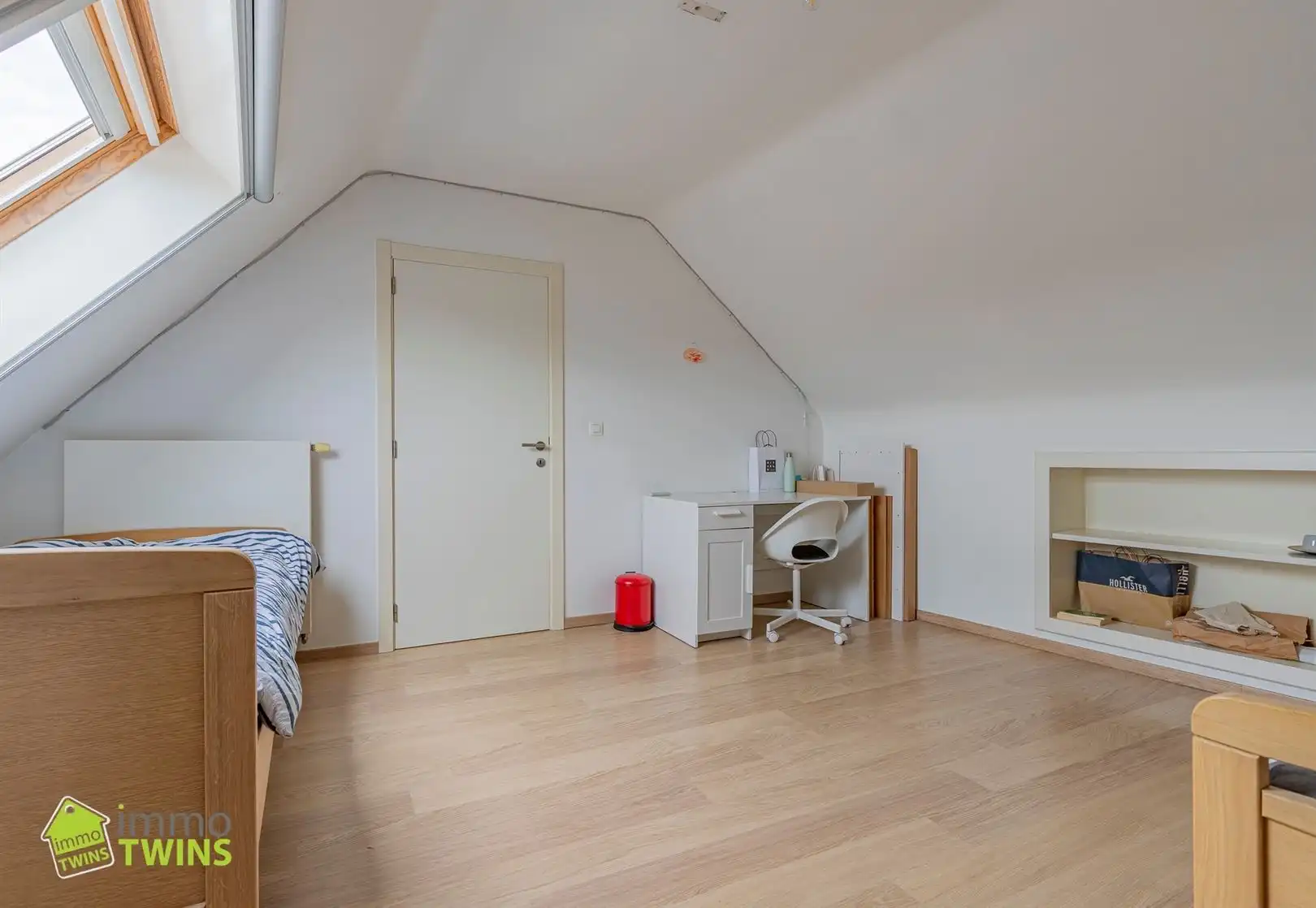 Ruim duplexappartement van 151 m² met 3 slaapkamers, terras en dubbele autostaanplaats foto 18