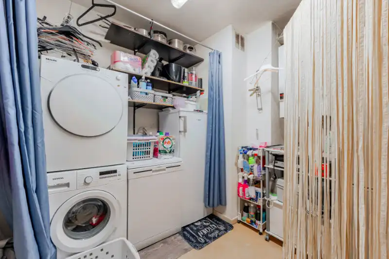 Zeer ruim appartement met 3 slaapkamers! foto 13