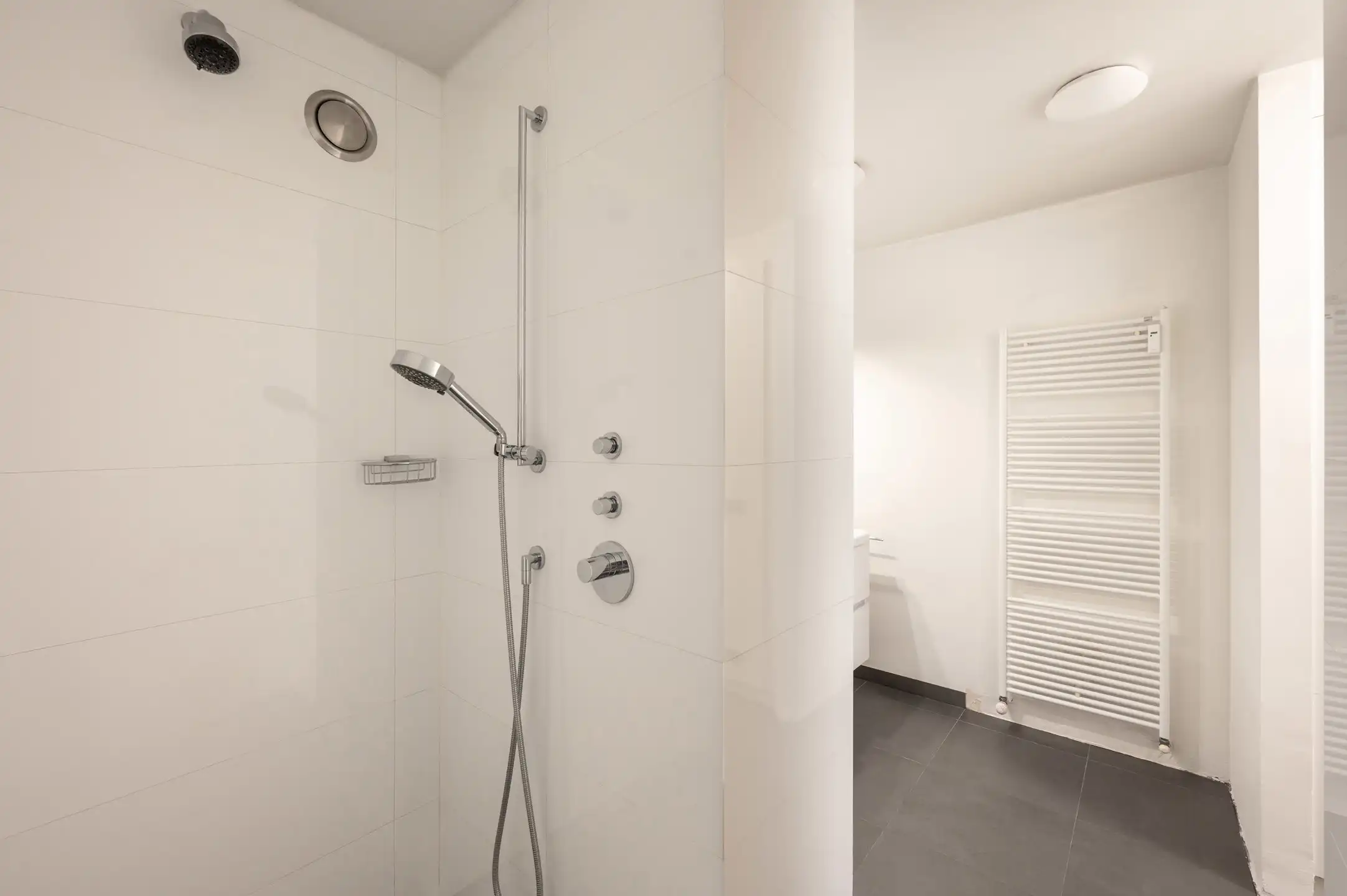 Ruim appartement met uniek zicht op KMSKA foto 16