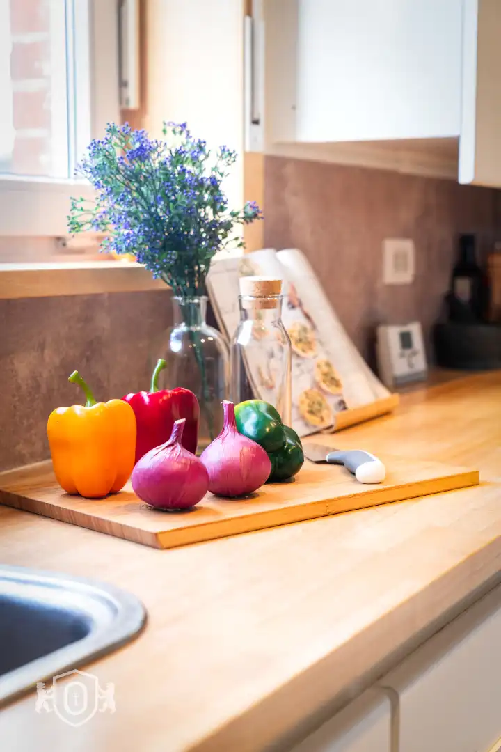 Vrijstaande 3-slpkr woning met tuin & bijgebouwen foto 12