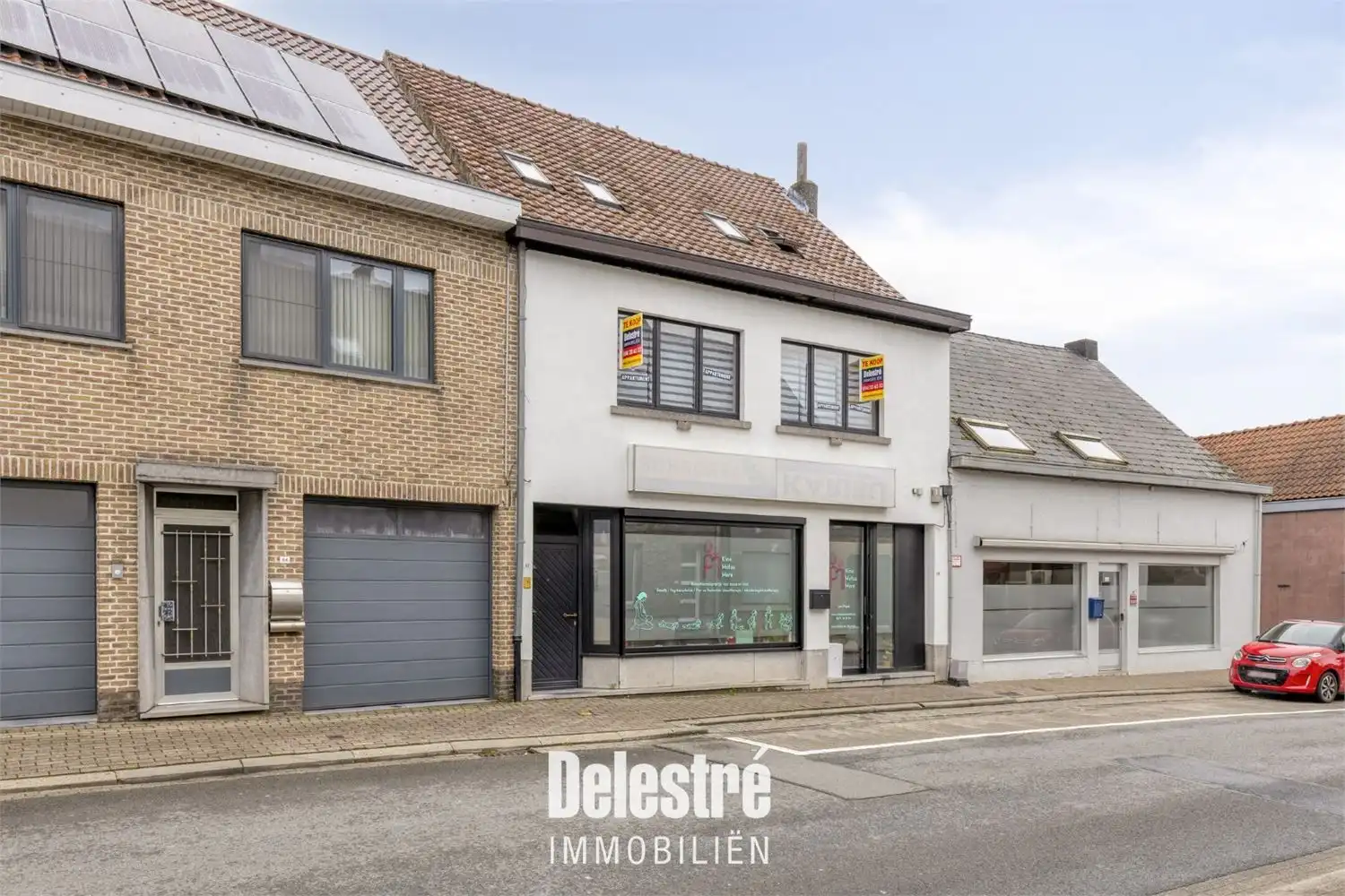 Hoofdfoto van de publicatie: RUIM APP. 135 M2 EN 3 SLPK. CENTRUM MERE