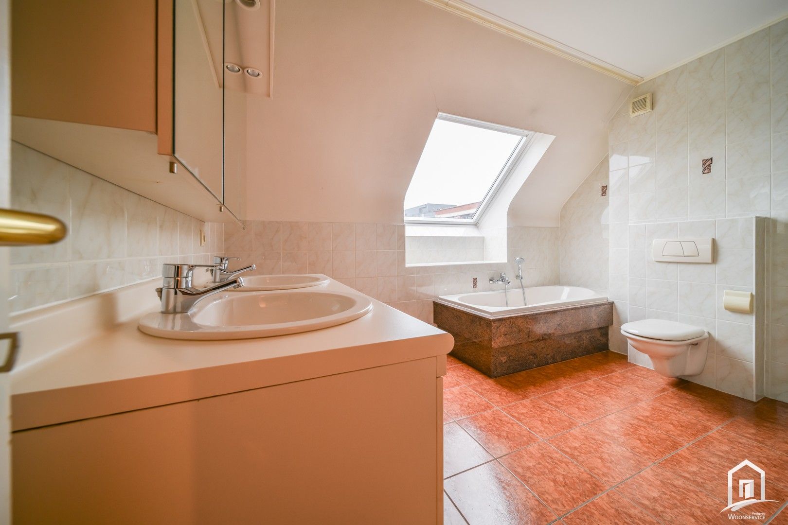 Gezellig en ruim duplex-appartement in centrum Aalst foto 12