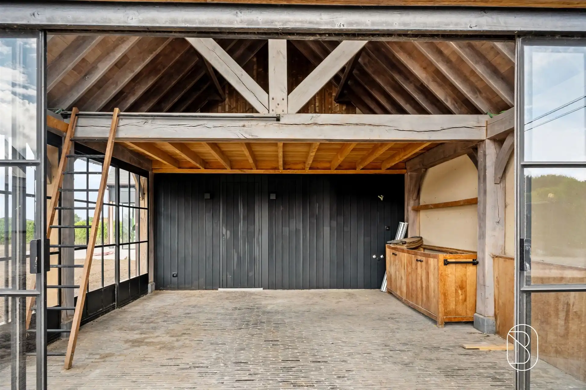 Prachtig gelegen klassewoning met paardenstallen.  foto 30