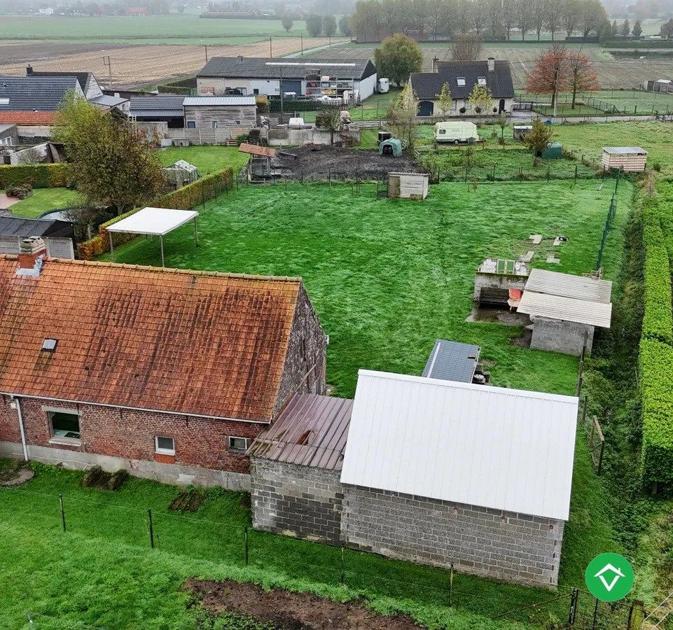 Hoofdfoto van de publicatie: Rustig gelegen te renoveren woning in Torhout 