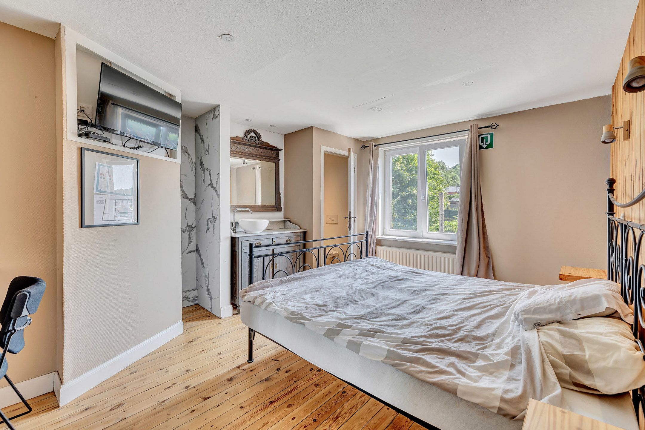 Instapklaar triplex of opbrengsteigendom met 5 slpks  foto 15