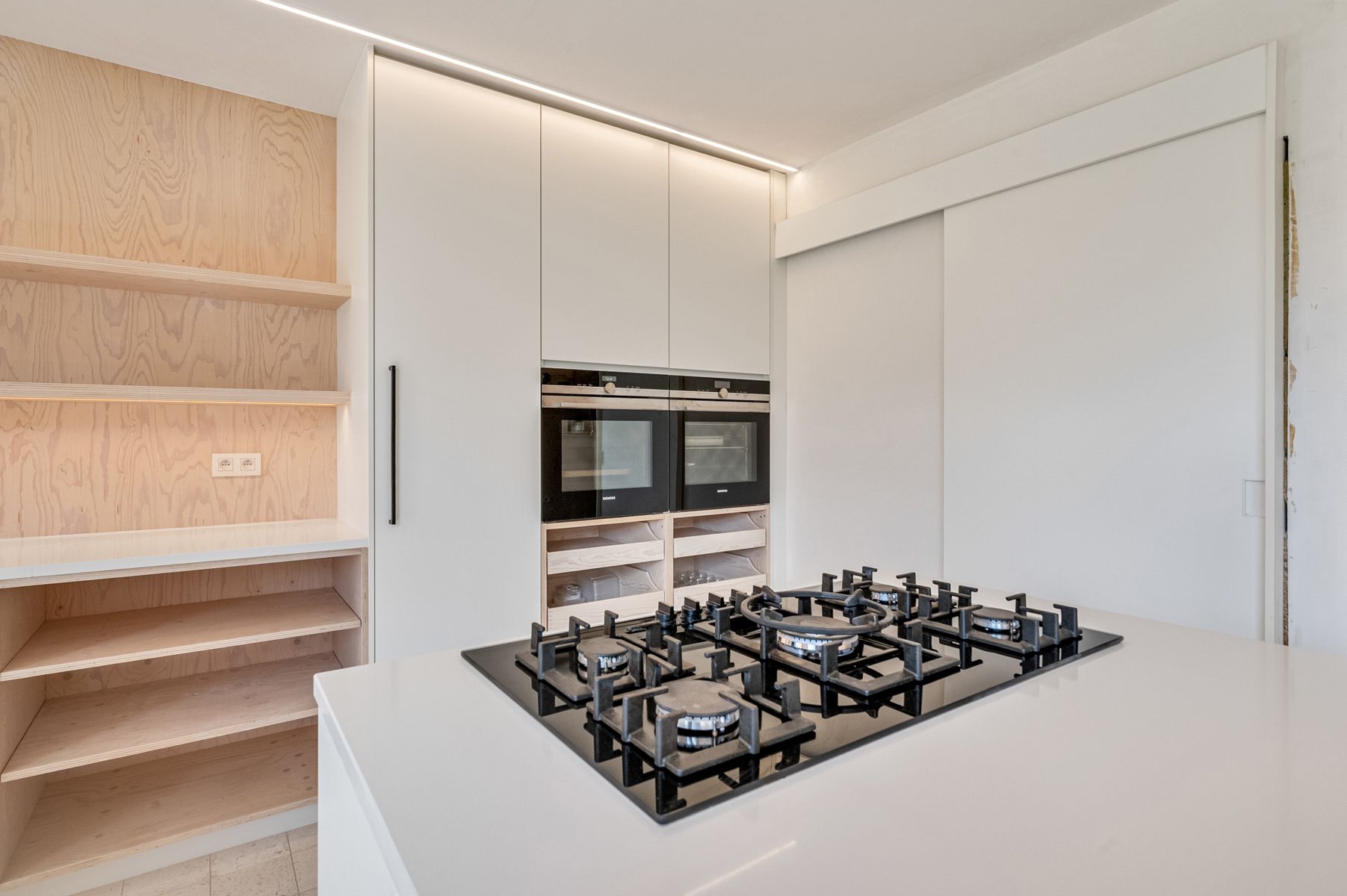 Stijlvolle energiezuinige gezinwoning 4slpk’s en tuintje! foto 9