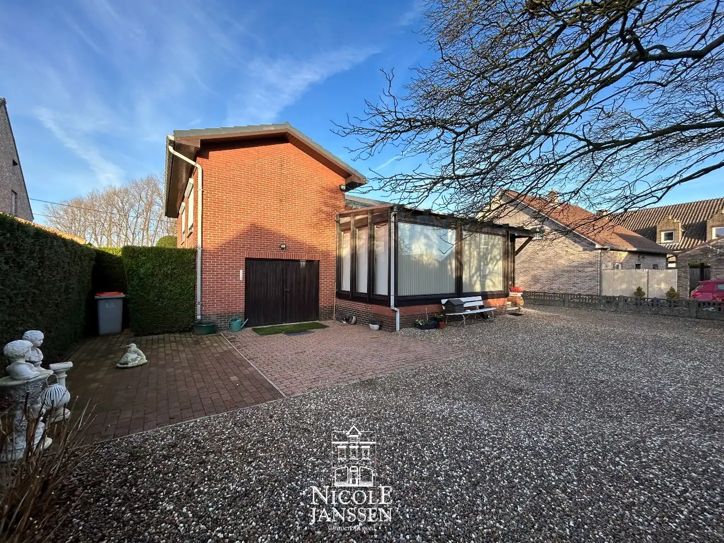 Verzorgde vrijstaande split-level woning foto 4