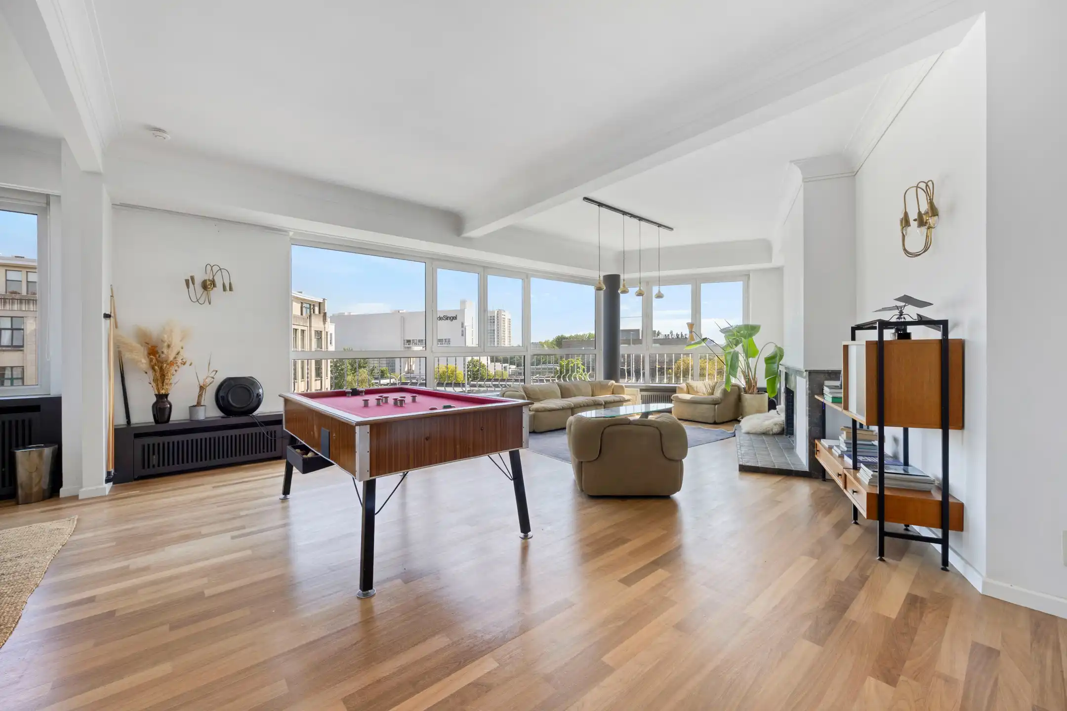 Art-decoappartement met garagebox foto 6
