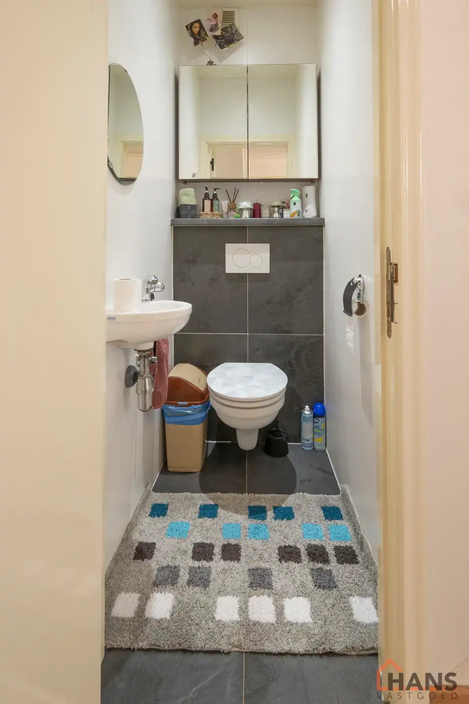 Instapklaar appartement met garage. foto 13
