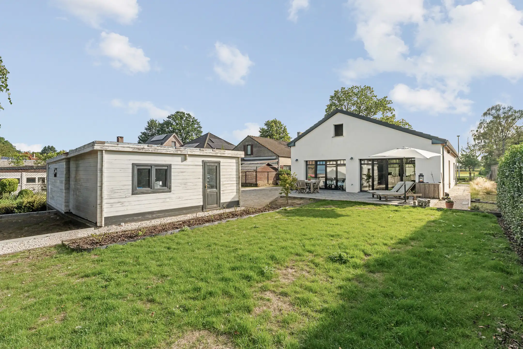 Instapklare villa met 2 badk. afgesloten tuin in Weelde  foto 34