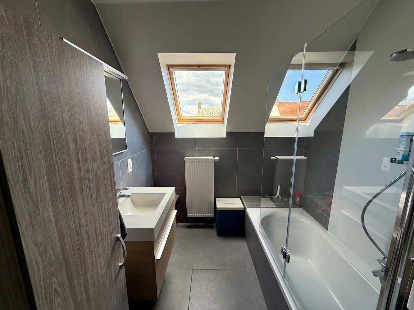 Trendy duplex appartement in centrum Zingem foto 8