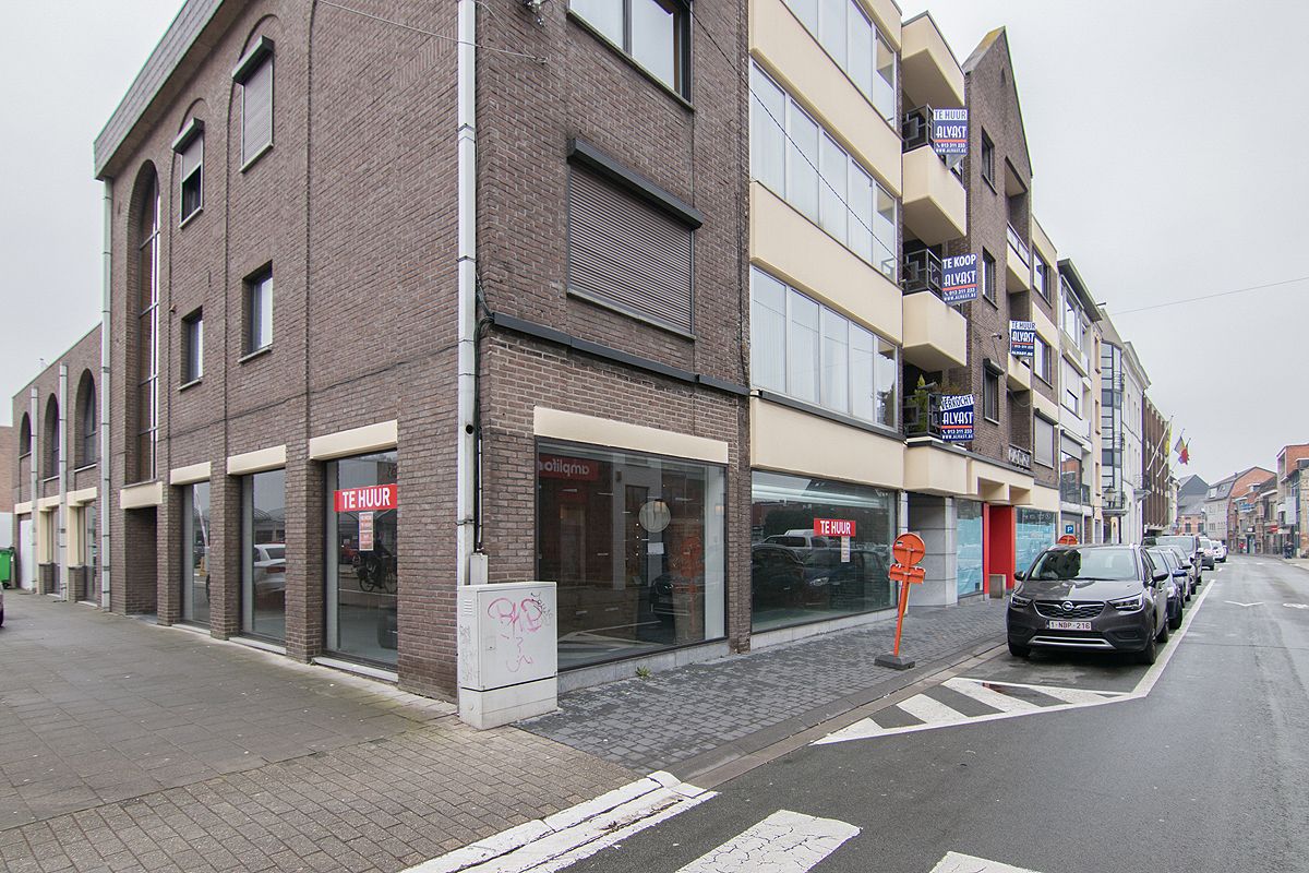 Diverse handelsruimtes in centrum Diest foto 2