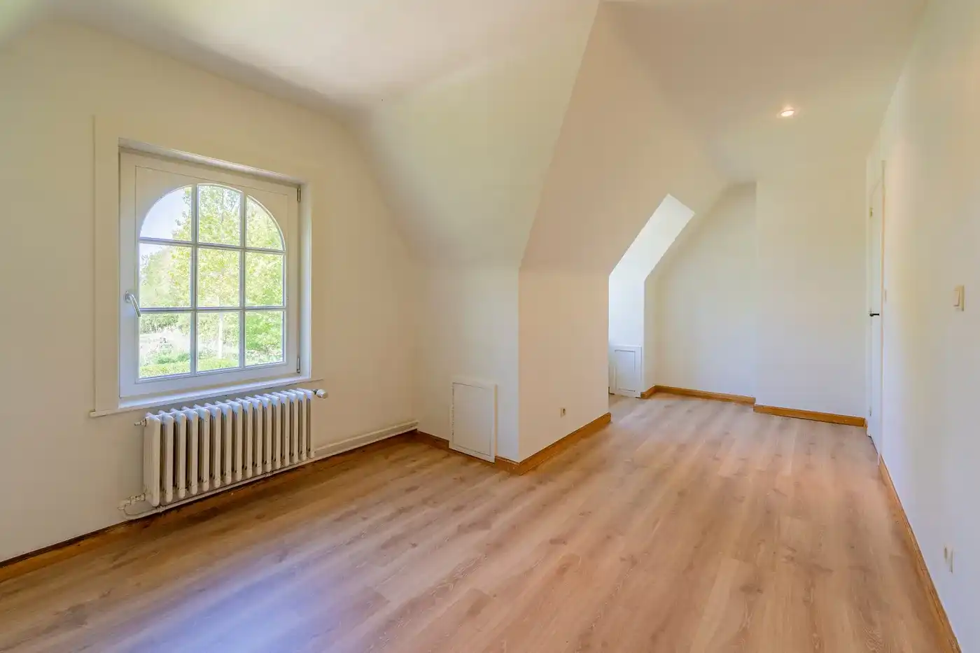 Horeca handelspand met woonst – voormalige “Bruegel” in Damme foto 20
