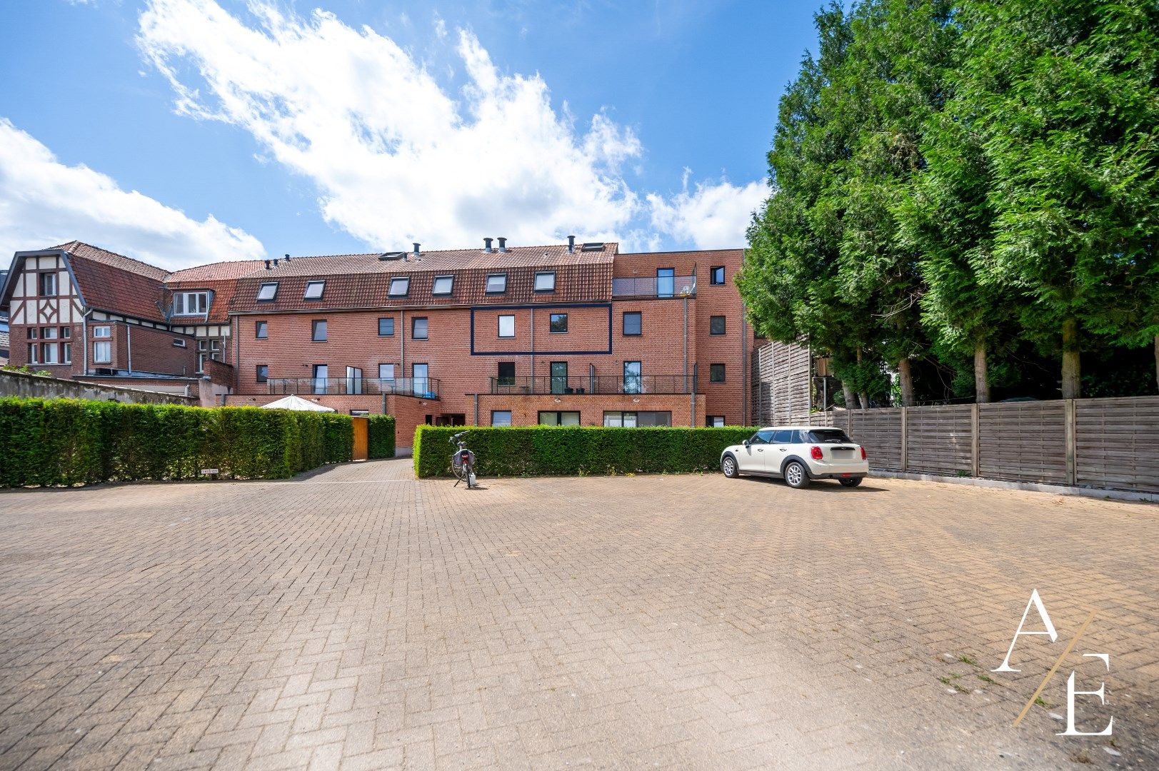 EEKLO - Recent appartement met 1 slaapkamer én garage! foto 10