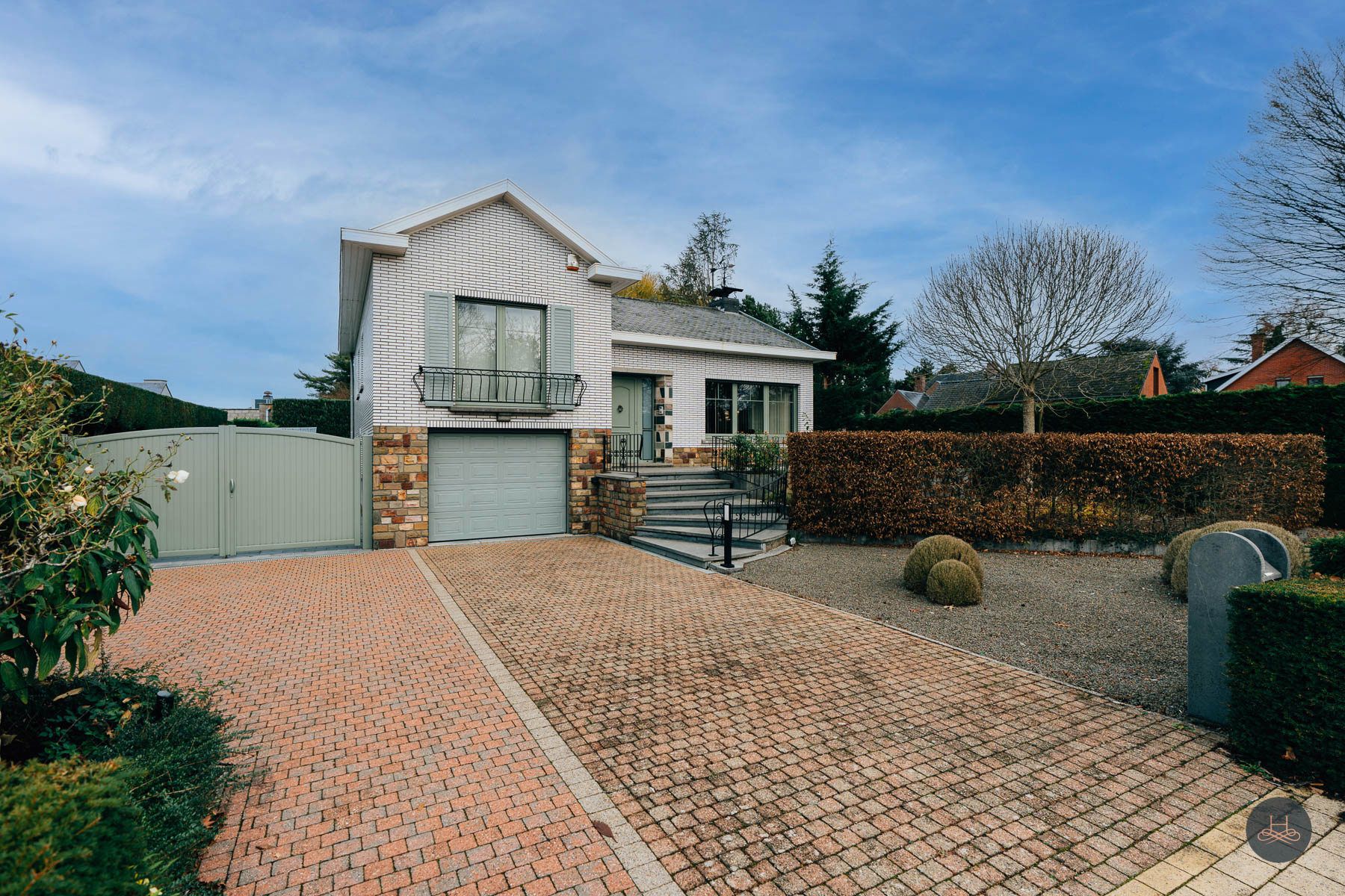 Hoofdfoto van de publicatie: Ruime open bebouwing met grote garage en tuin in Keerbergen