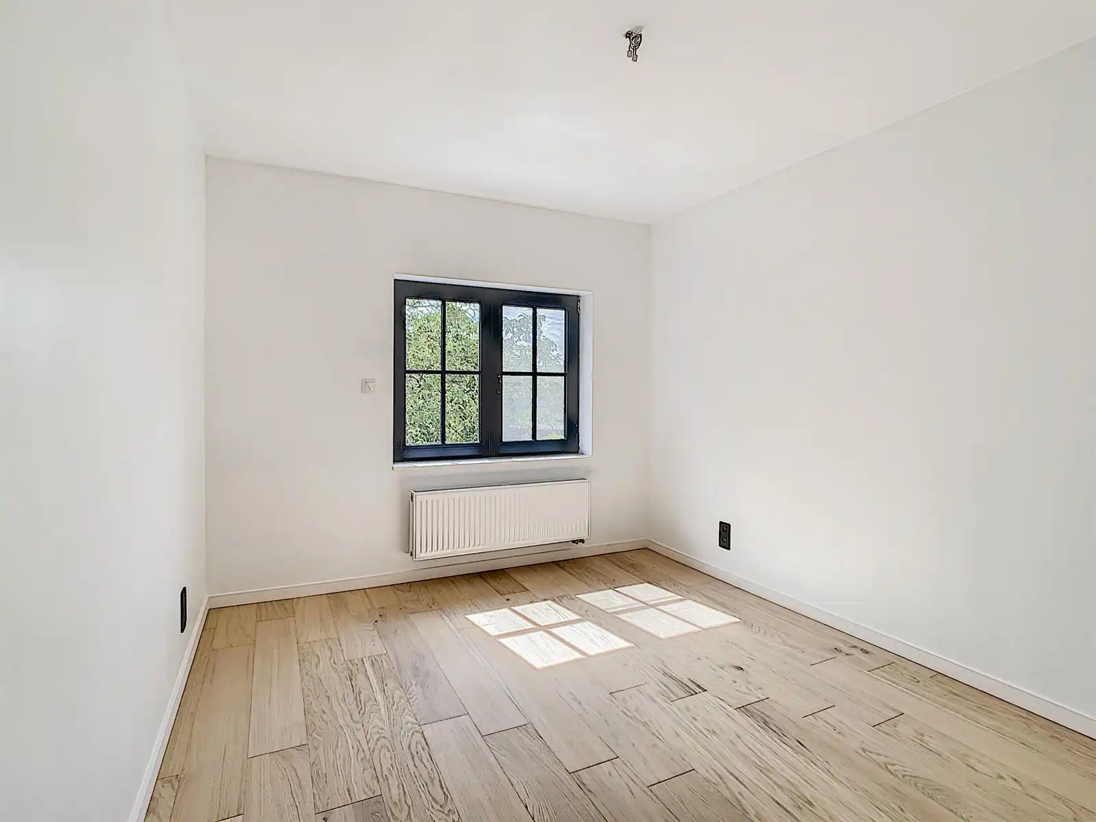 Gerenoveerde woning met terras en tuin in Wetteren! foto 6