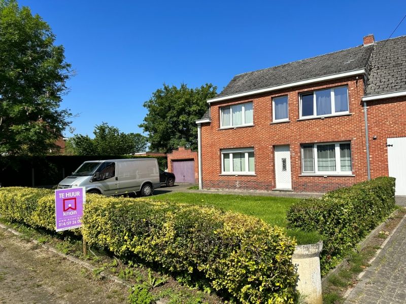 3 slaapkamer woning met garage en grote afgesloten tuin foto 1