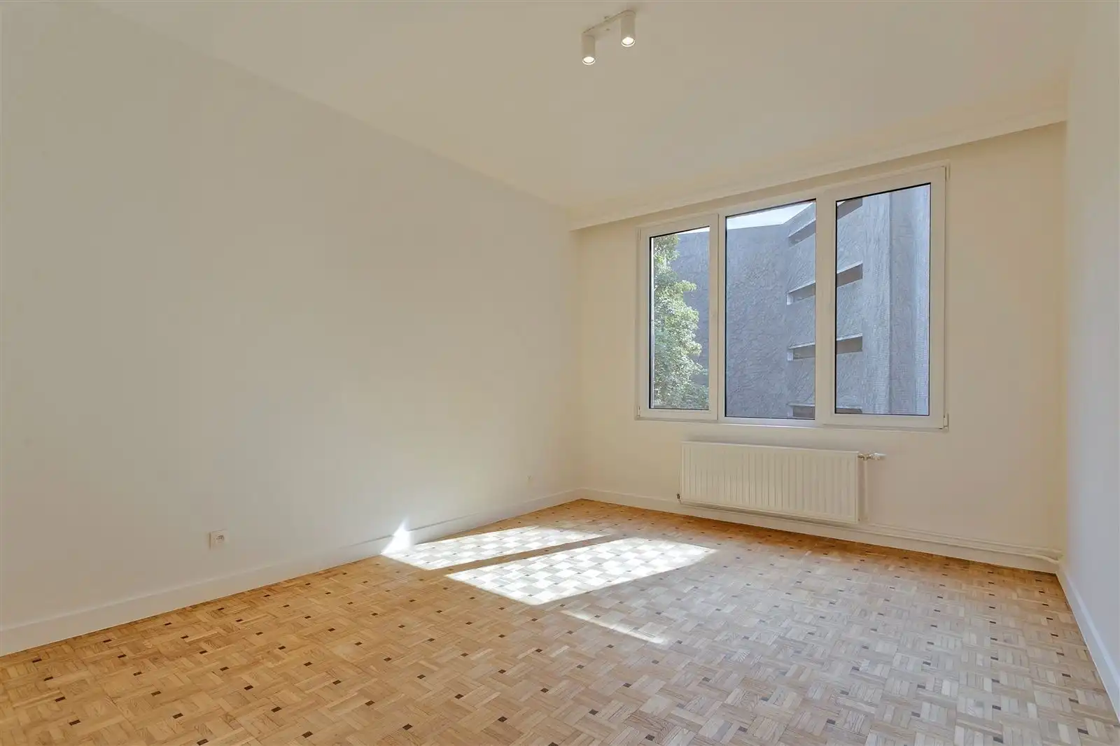 High end gerenoveerd 3 slaapkamer appartement foto 14