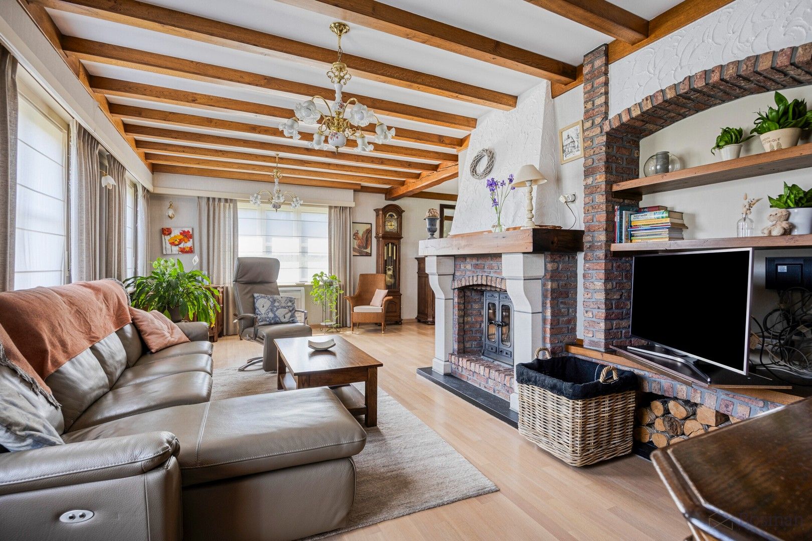 Woning met prachtige tuin te koop in Laakdal foto 2