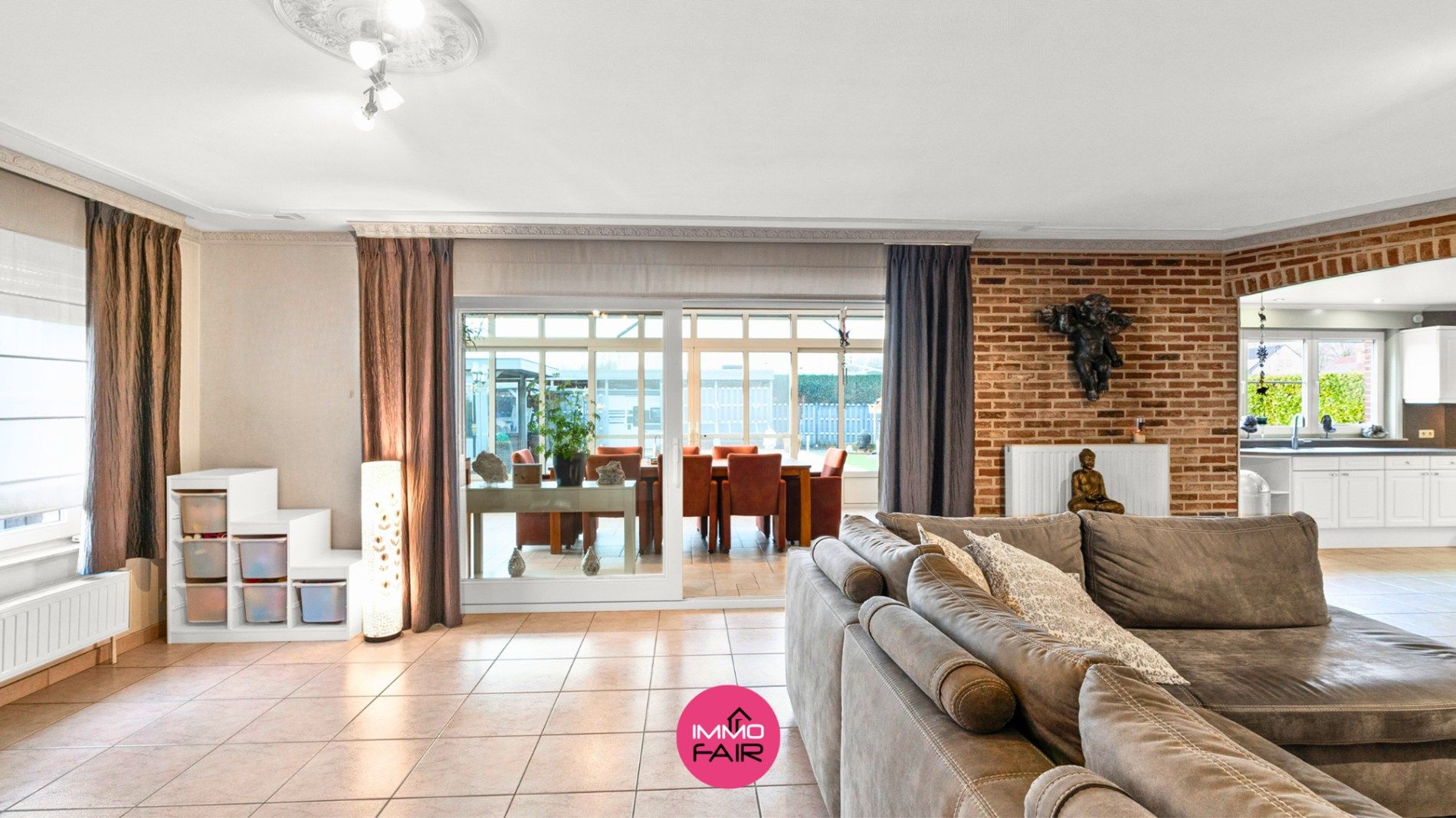 Royale gezinswoning op perceel van 829 m² op 5 minuten van Maastricht! foto 4