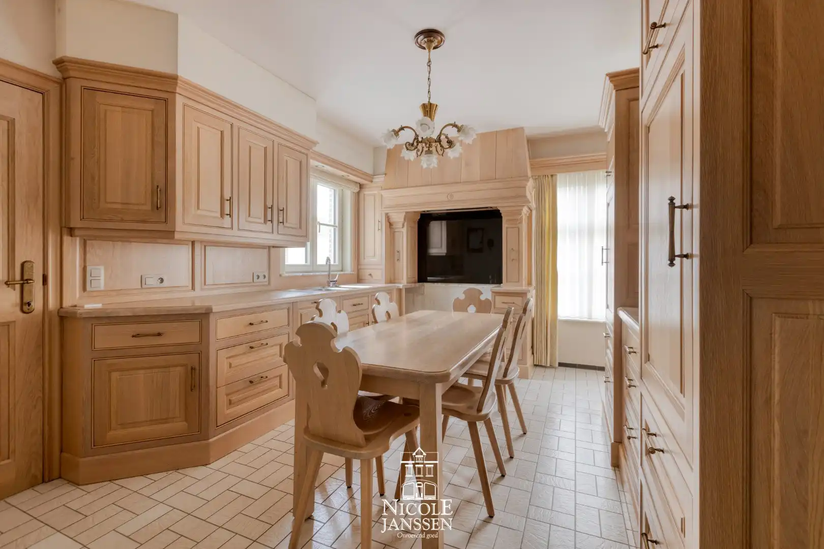 Vrijstaande gezinswoning foto 6