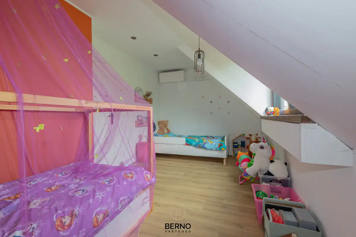 Recent gerenoveerde landelijke woning met uitzonderlijke tuin op 1.856 m² foto 12