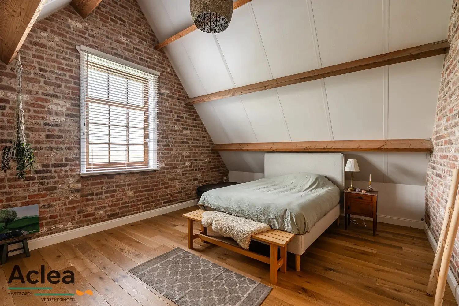 Karaktervol landhuis met paardenstal op 5.943m² in een groene omgeving foto 27