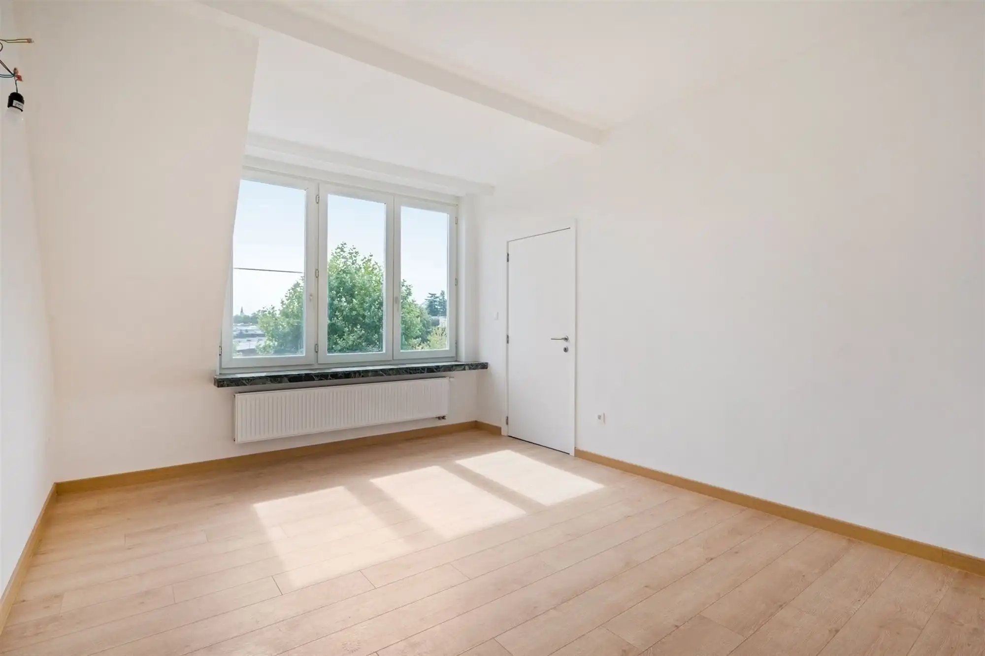 Gerenoveerd en lichtrijk appartement te Mechelen foto 4