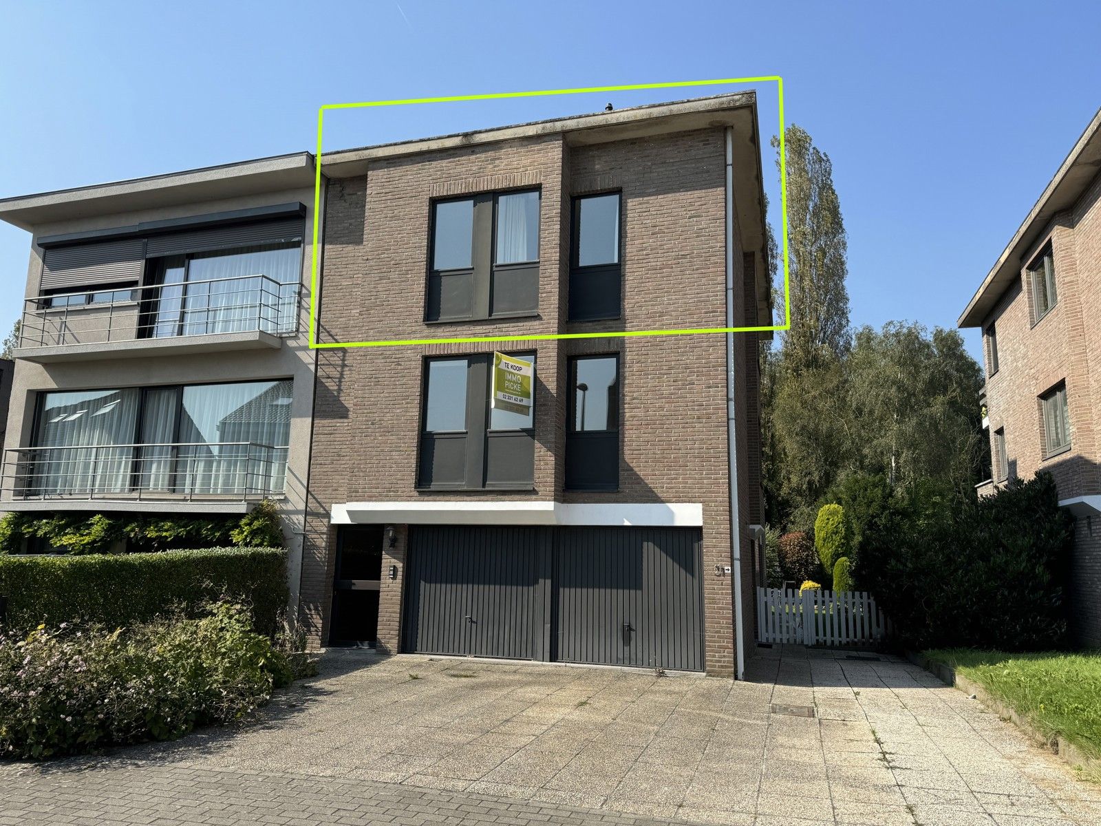 Goed gelegen duplexappartement met 3 slaapkamers en terras foto 1