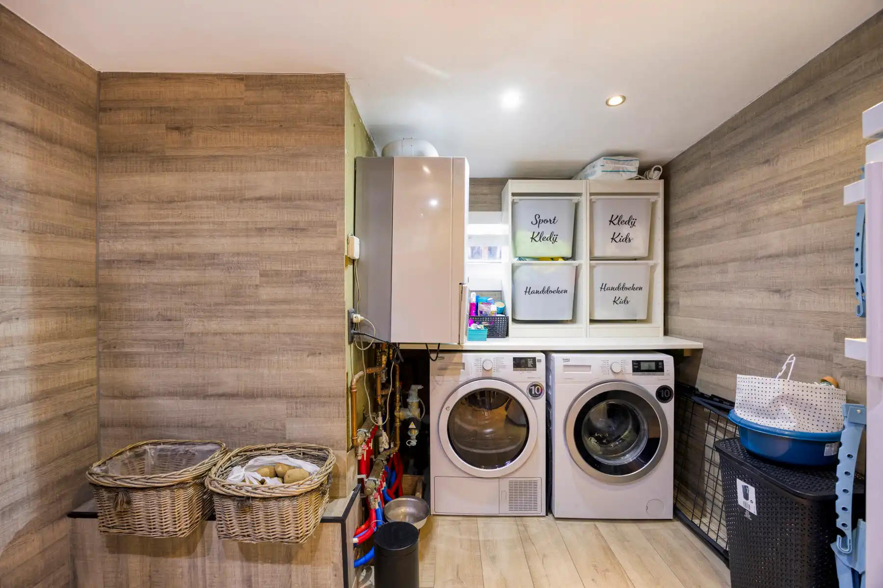 TE KOOP - instapklare halfopen bebouwing met 3 slaapkamers foto 12