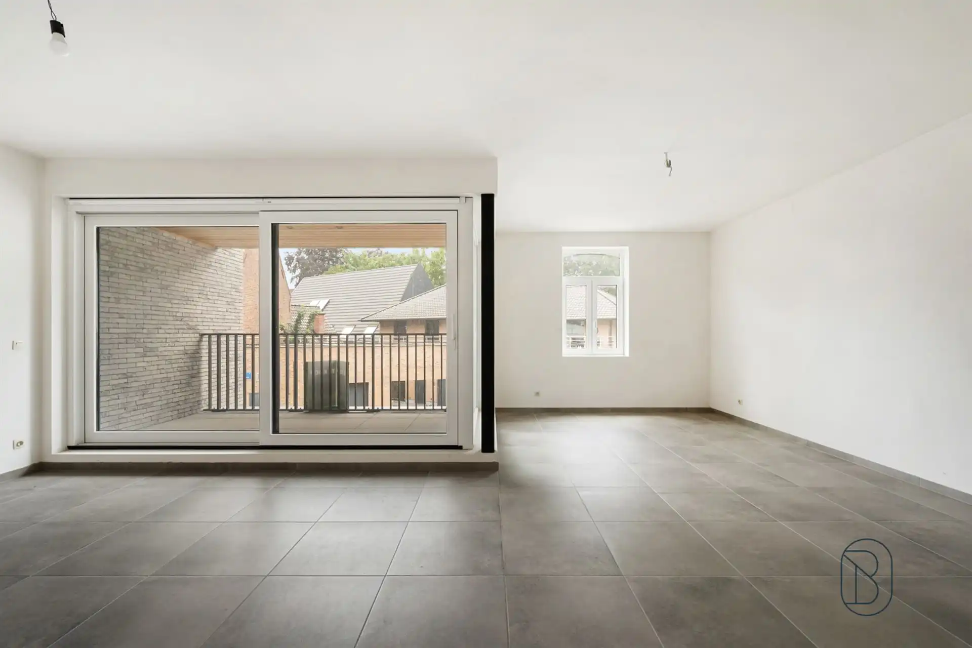 Hoogwaardig afgewerkt appartement met terras foto 5