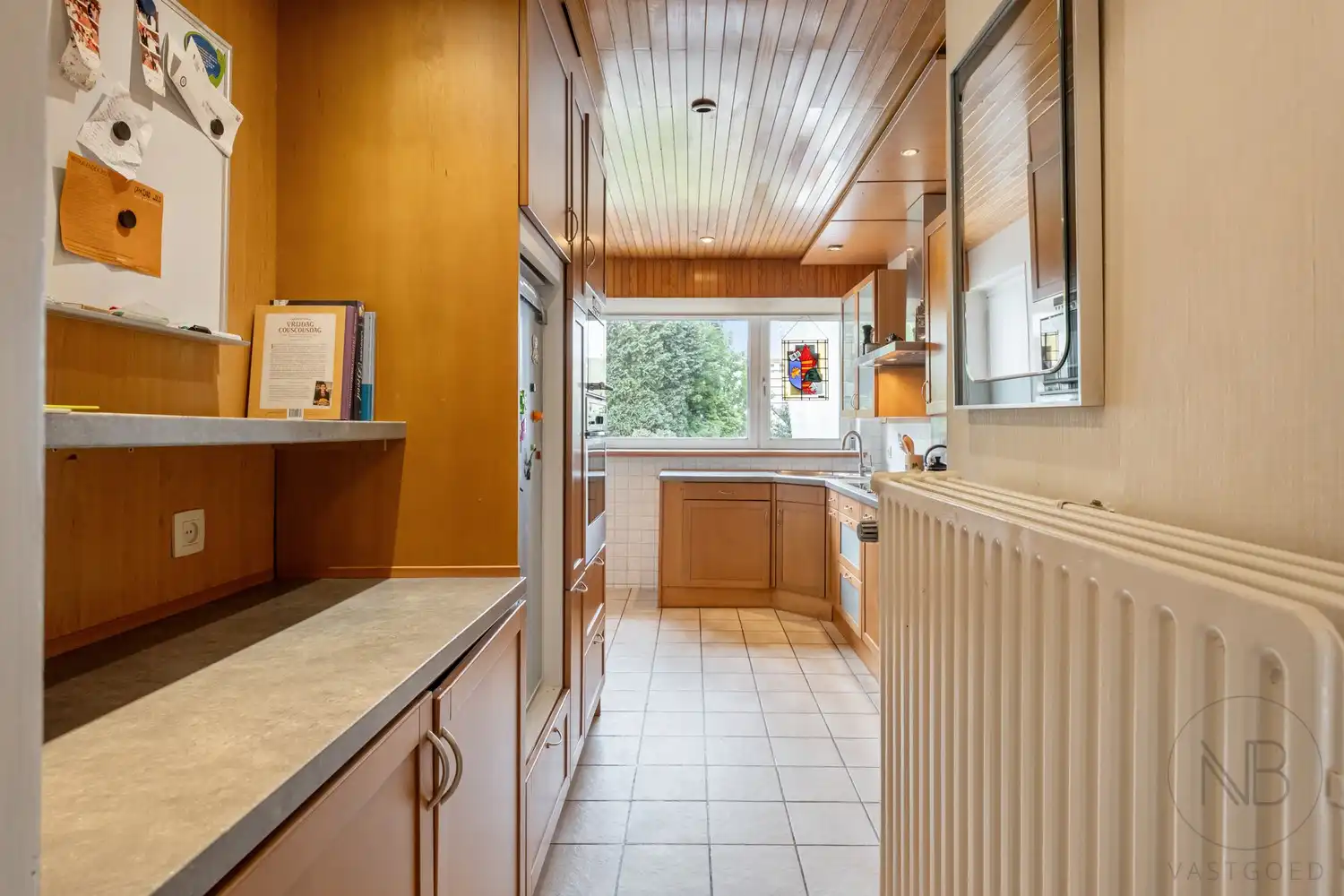Rustig gelegen halfopen woning met 5 kamers in het centrum van Genk foto 9