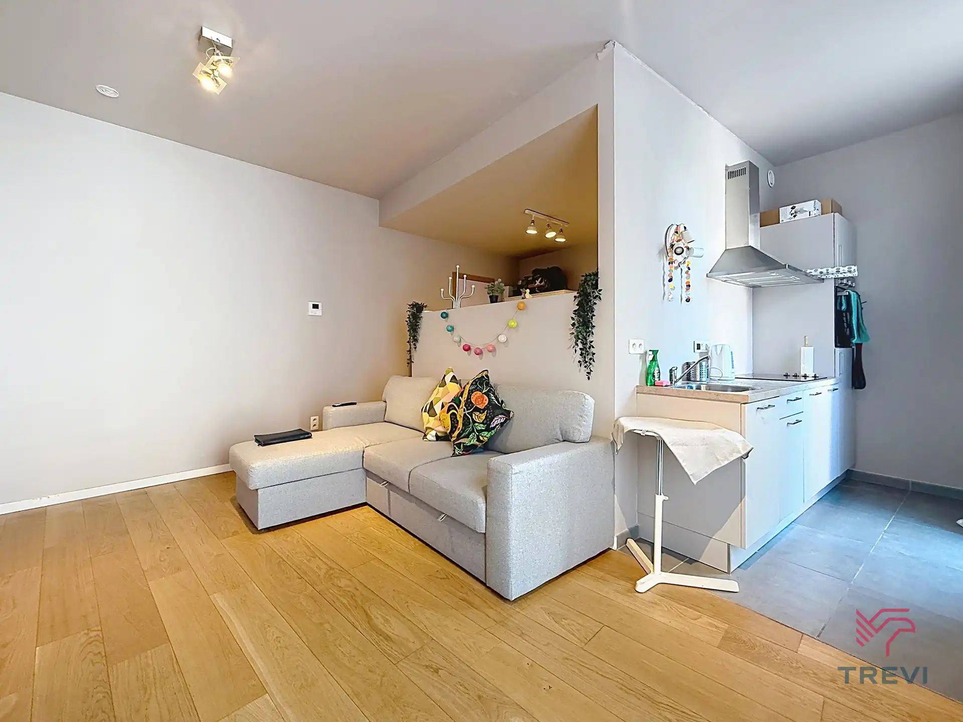 Vlakbij NAVO studio van ± 40m² foto 3