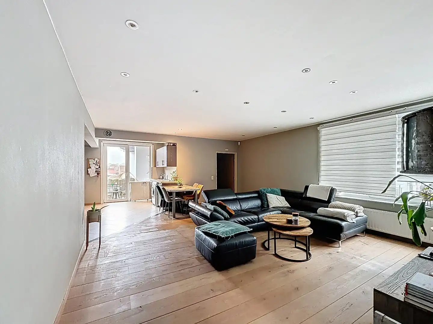 Stijlvol gerenoveerd appartement met terras in centrum Tienen foto 6