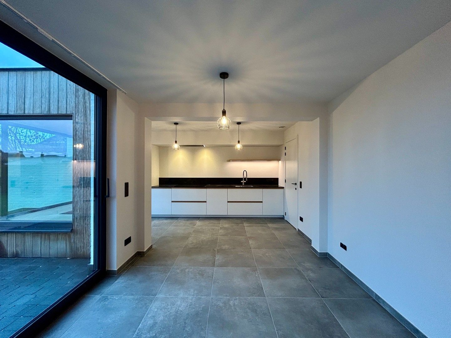 Prachtig gerenoveerde HOB met 3 slaapkamers te Rumbeke! foto 12