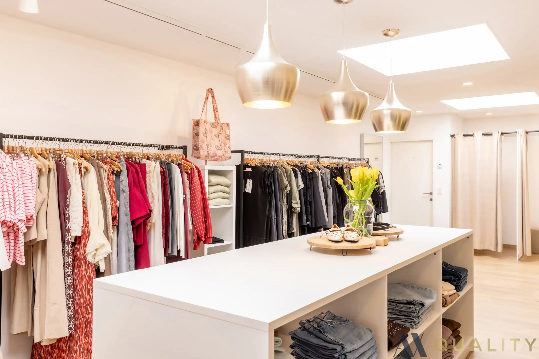 Handelspand met stockageruimte gelegen in het centrum van Bornem foto 9