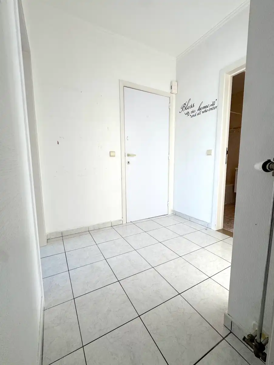 Instapklaar appartement met 2 slaapkamers én garage! foto 5