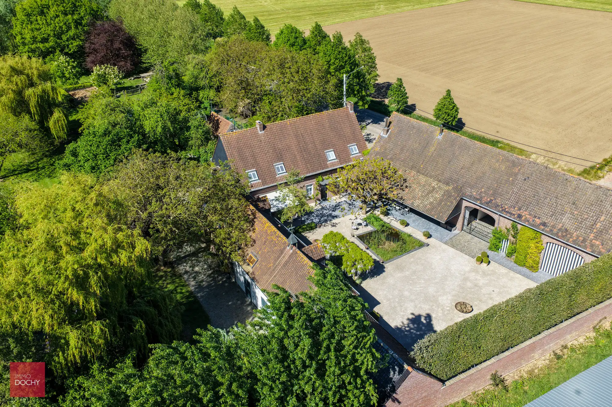 Zeer goed onderhouden gerestaureerde hoeve foto 8