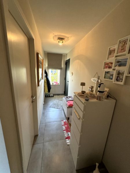 PRACHTIG RECENT 1 SLAAPKAMER APPARTEMENT MET TERRAS EN ONDERGRONDSE STAANPLAATS foto 6