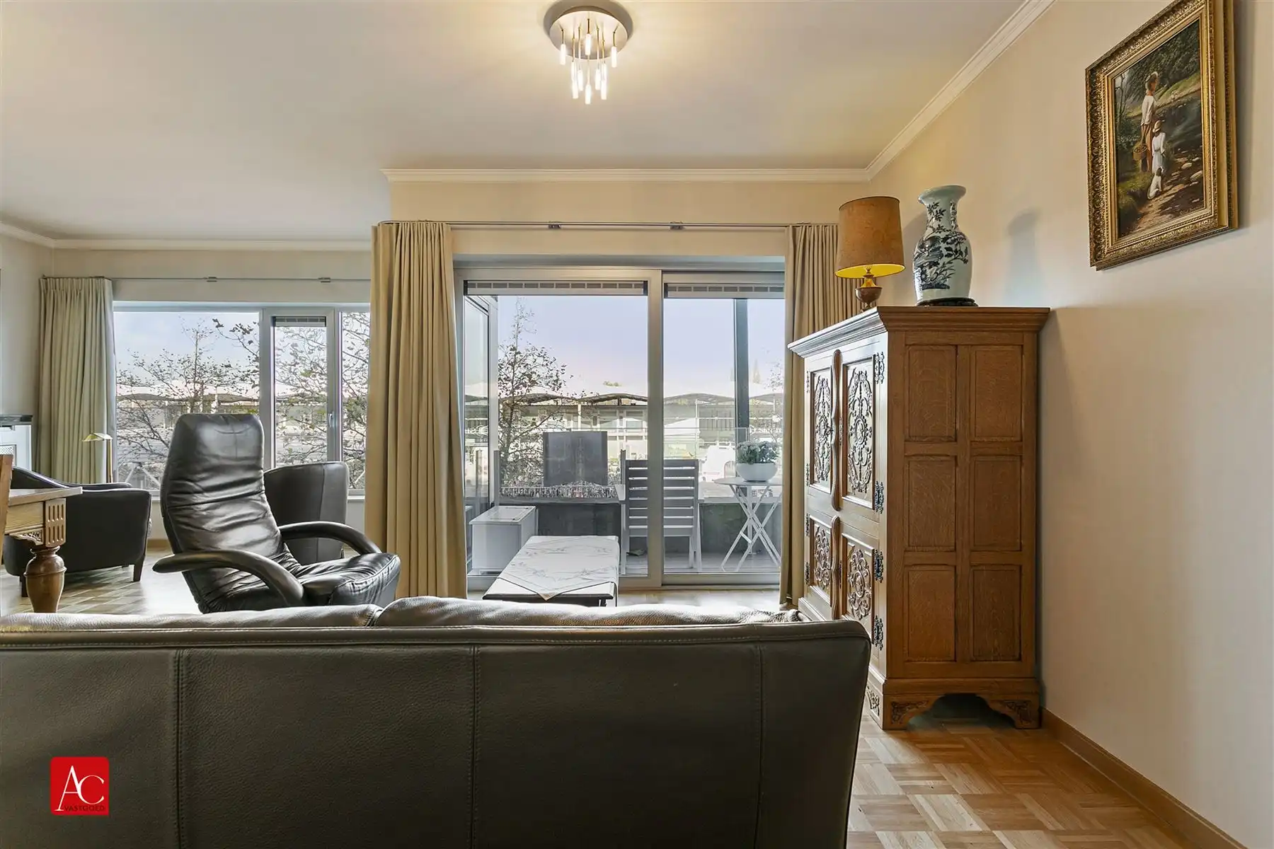 Appartement 1ste verdieping met ondergrondse garage foto 11