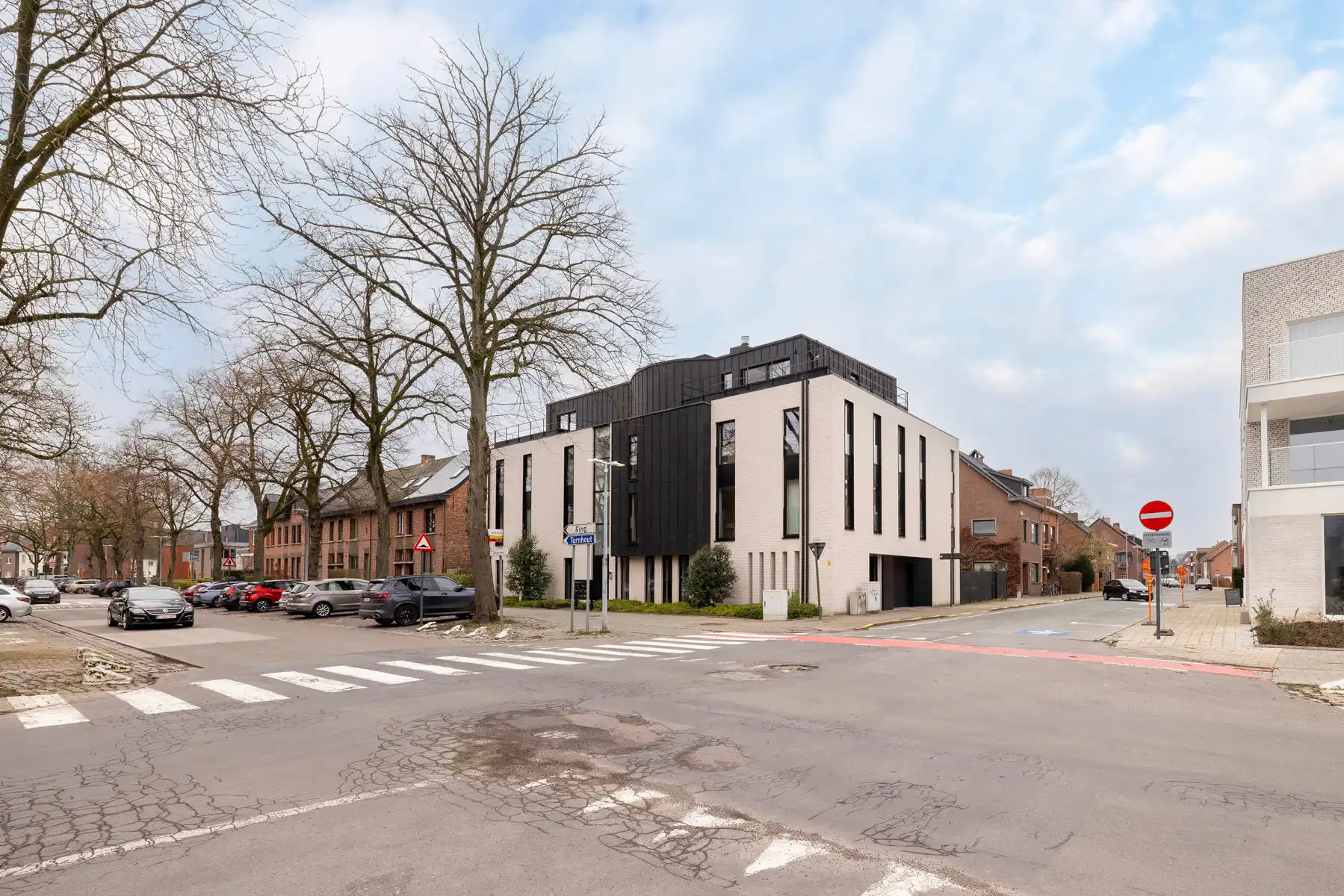 Penthouse in hartje Mol – ruimte, comfort en een fenomenaal dakterras foto {{pictureIndex}}