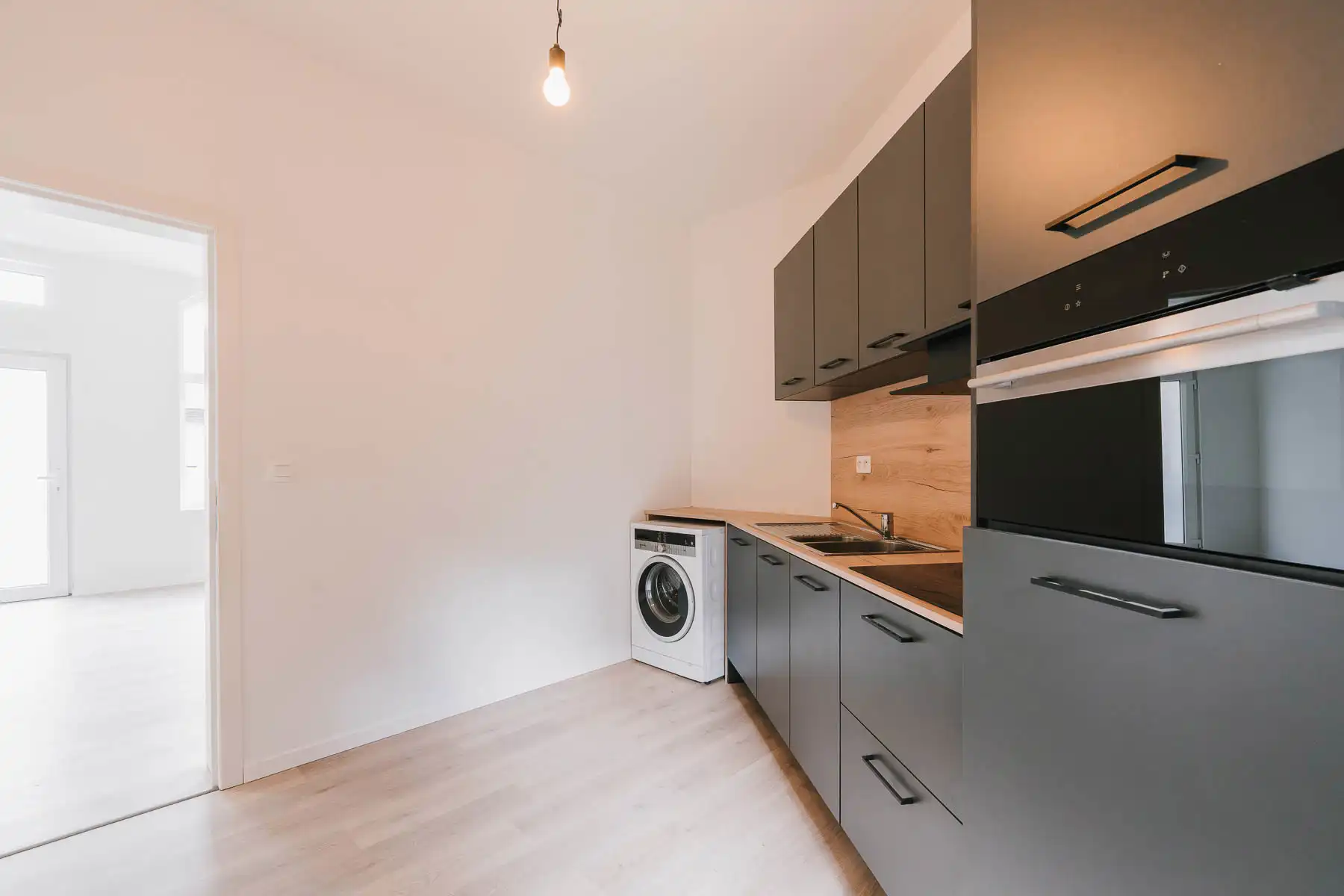 Prachtig, lichtrijk appartement op wandelafstand van station foto 20