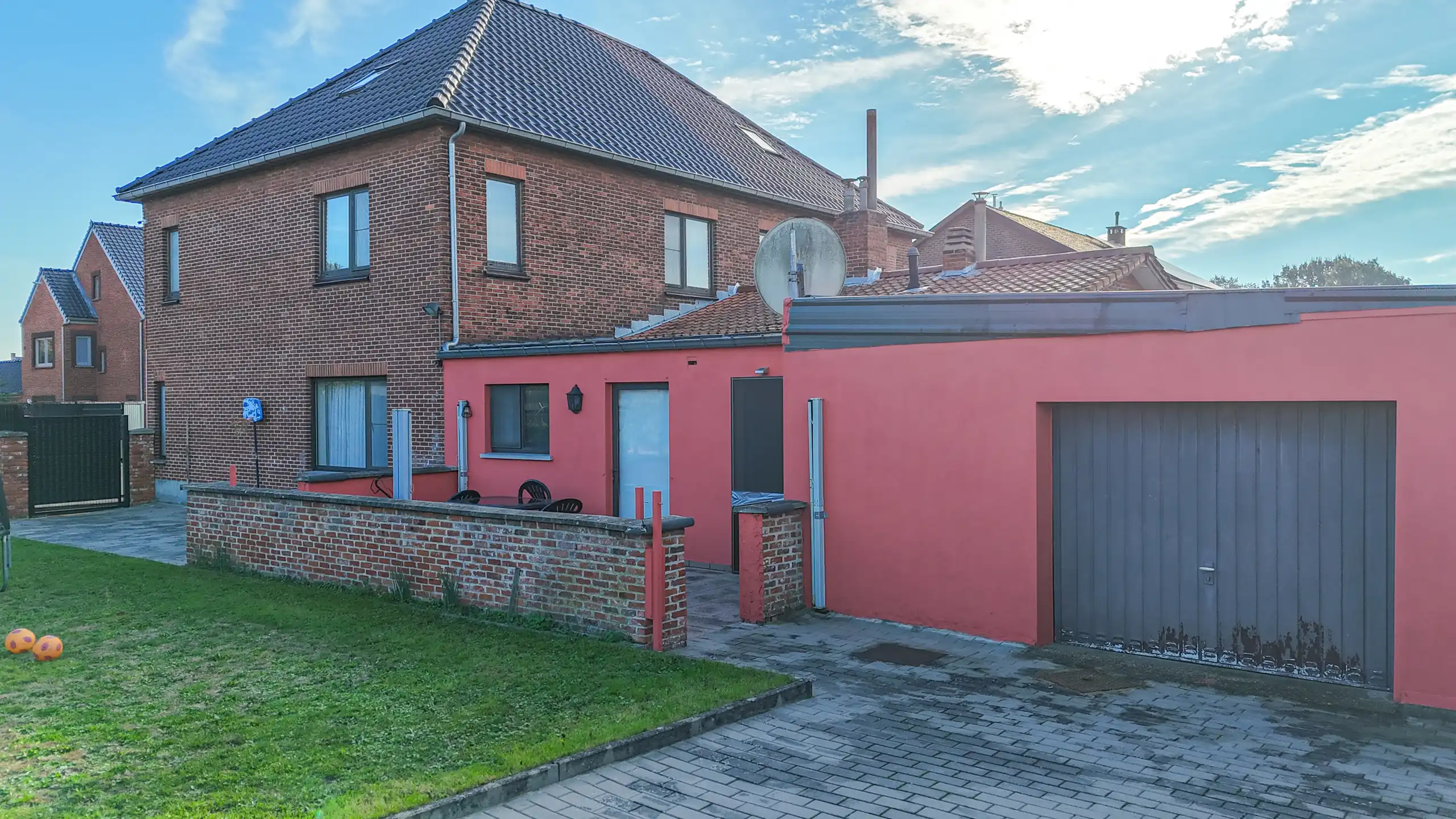 Ruime woning met 3slpk, tuin en garage op toplocatie! foto 28
