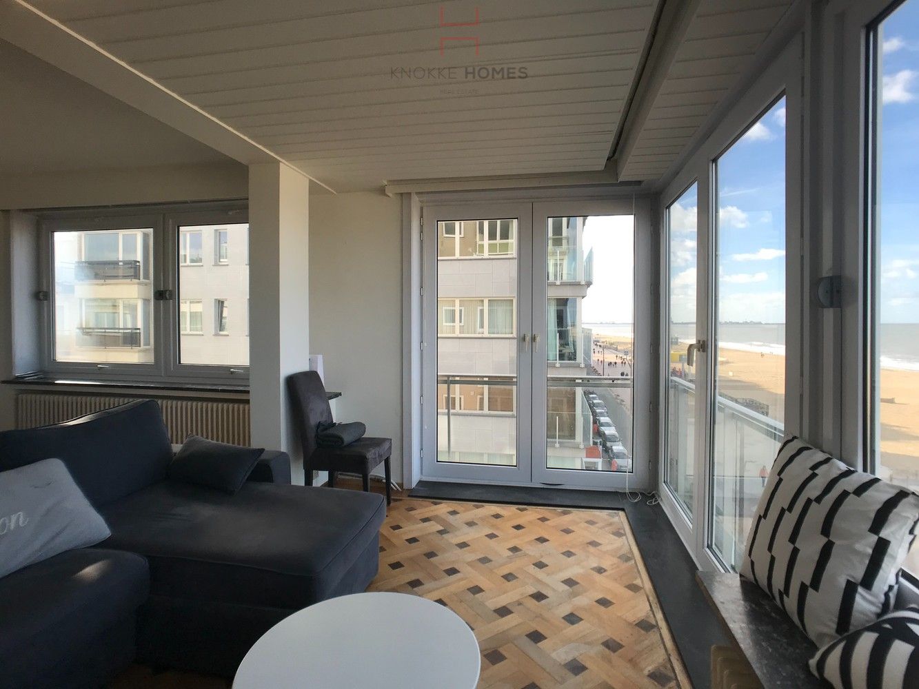 Gezellig hoekappartement met frontaal zeezicht foto 5