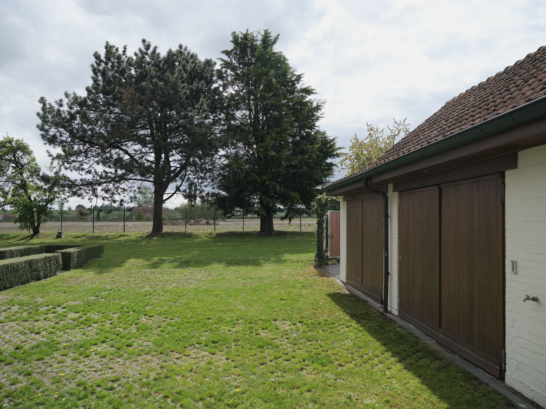 Charmante hoeve met weids uitzicht over de velden foto 20