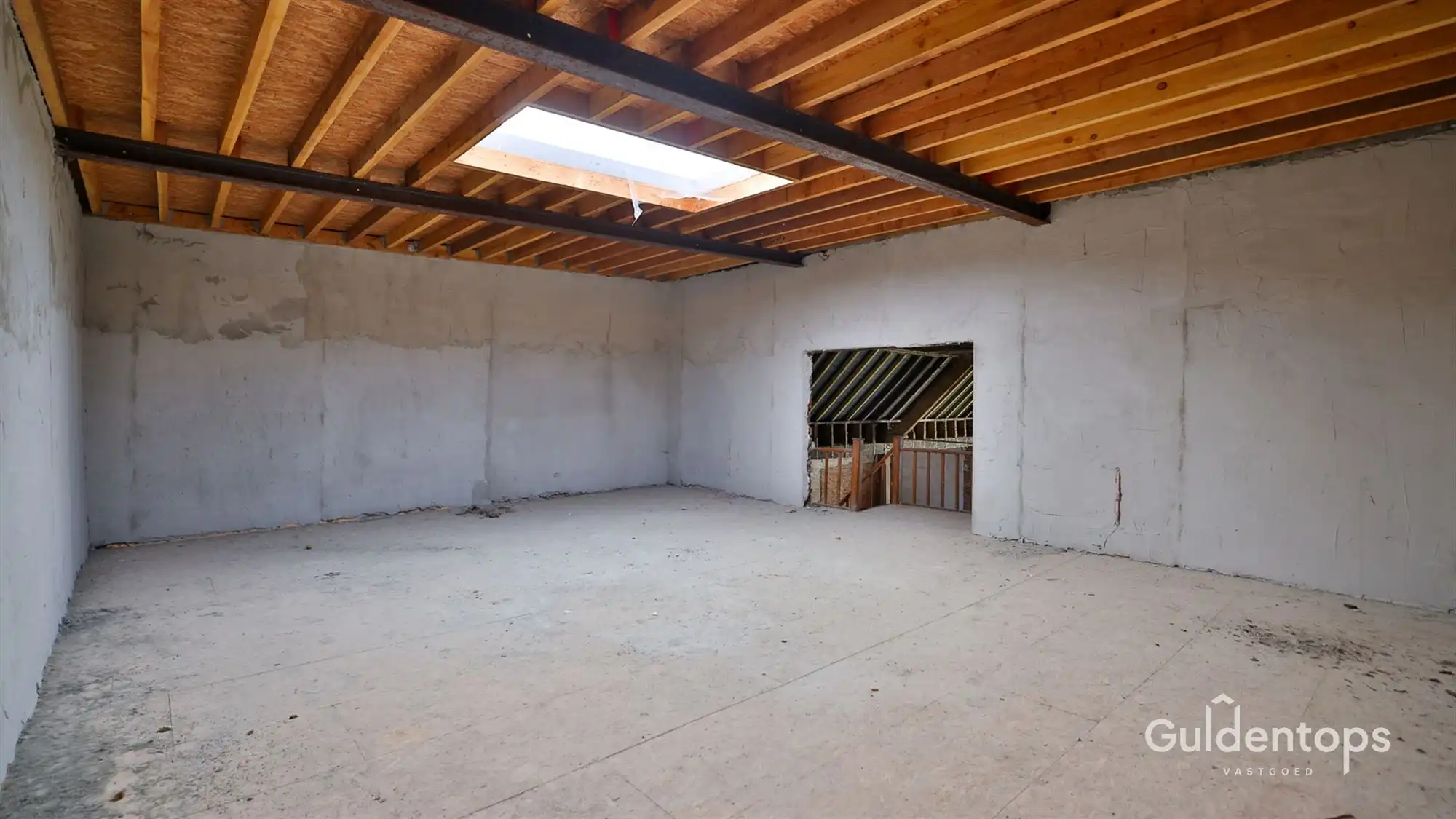 Knap gelijkvloers appartement in hartje Lier met grote tuin foto 15